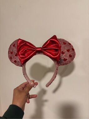 Disney Valentine’s Day 2026 Minnie Ears
